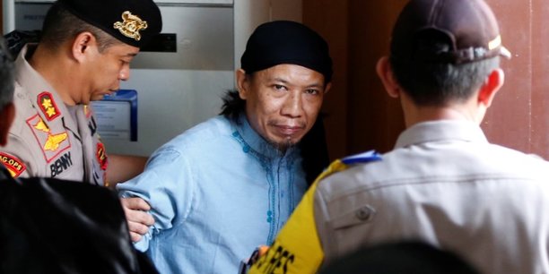 Indonesie: peine capitale pour un religieux lie a l'etat islamique[reuters.com]