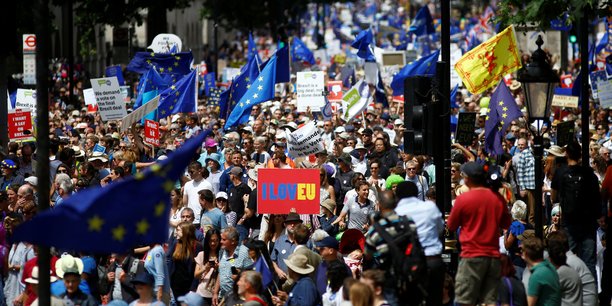 Londres: manifestation pour un referendum sur les conditions du brexit[reuters.com]