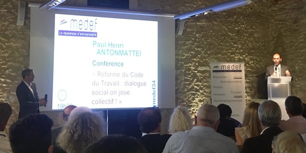S. Hervé (Medef) et l'avocat P.-H. Antonmattei, lors de la soirée du 27 juin