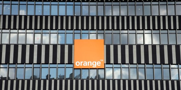 Orange ouvert a d'eventuelles discussions sur une consolidation[reuters.com]