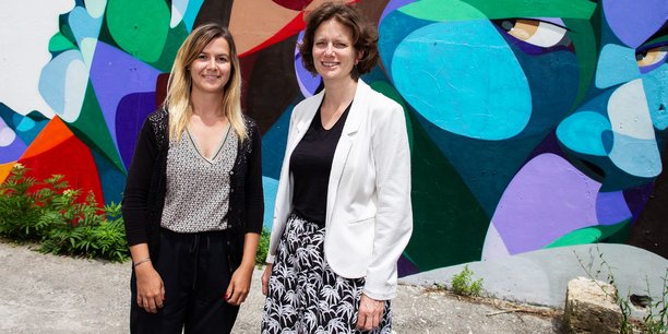 Audrey Oranger et Sandrine Larrouy-Castera, les deux cofondatrices de l'entreprise Com&Visit, installée sur le Campement de Darwin, à Bordeaux.
