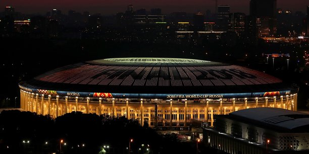 Le stade Luzhniki de Moscou, déjà illuminé aux couleurs de la finale du Mondial, qui aura lieu ce dimanche. Les Bleus, auteurs d'un solide parcours, y affronteront la Croatie.