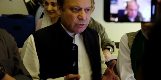L'ancien premier ministre nawaz sharif arrete a son retour au pakistan[reuters.com]