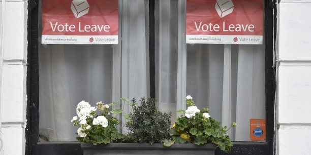 Les partisans du brexit sanctionnes pour infraction electorale[reuters.com]