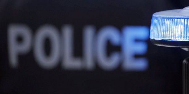 Des policiers vises par des tirs a montpellier, pas de blesse[reuters.com]