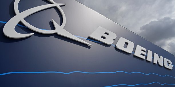 Boeing pret a s'allier a airbus pour un contrat d'helicopteres[reuters.com]