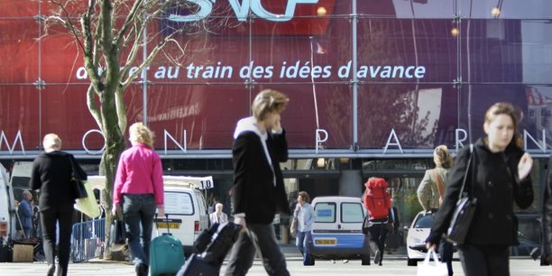 Les trains à l'arrivée et au départ de la gare Montparnasse ont connu d'importants retards vendredi soir.