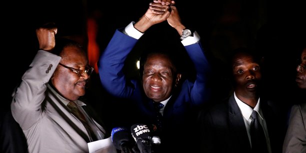 Mnangagwa a promis d'être le président de tous les Zimbabwéens et de permettre à son rival Nelson Chamisa de jouer un rôle essentiel dans l'avenir du pays.