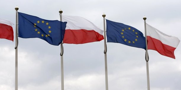 La commission europeenne accentue la pression sur la pologne[reuters.com]