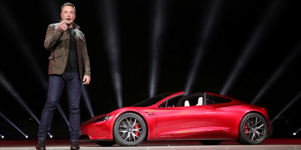 Le patron du constructeur automobile américain a affirmé travailler avec Silver Lake Partners pour faire sortir Tesla de la Bourse, mais la société de capital-investissement a démenti cette information, selon Bloomberg.