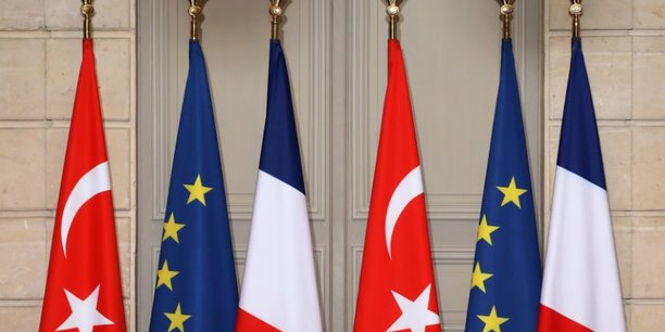 La france veut renforcer les liens economiques avec la turquie[reuters.com]