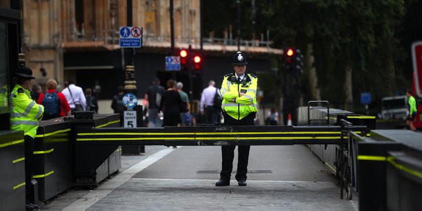 Attentat de westminster: le suspect inculpe de tentatives de meurtre[reuters.com]