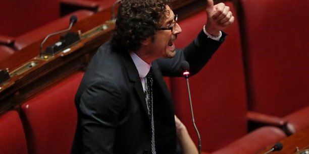 Migrants: le ministre italien des transports invite l'ue a sanctionner malte[reuters.com]