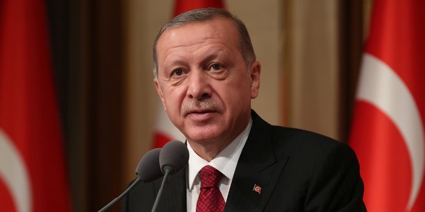 Il y a quelques jours, le président turc Recep Tayyip Erdogan a doublé, par décret, les droits de douane qu'elle exige pour l'importation de plusieurs produits américains au nom du principe de réciprocité.