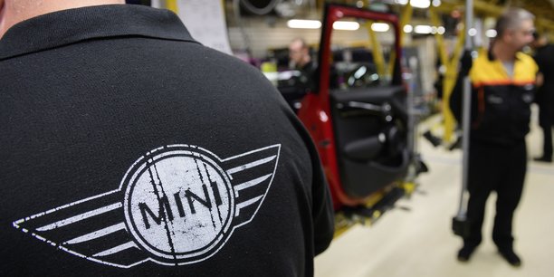 Bmw avance la fermeture annuelle de son usine mini avec le brexit[reuters.com]