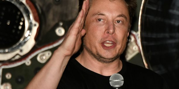 Tesla: le doj enquete sur les annonces de musk cet ete, selon bloomberg[reuters.com]