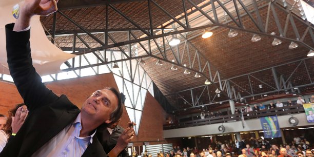 Bresil/election: bolsonaro (extreme droite) confirme son avantage[reuters.com]