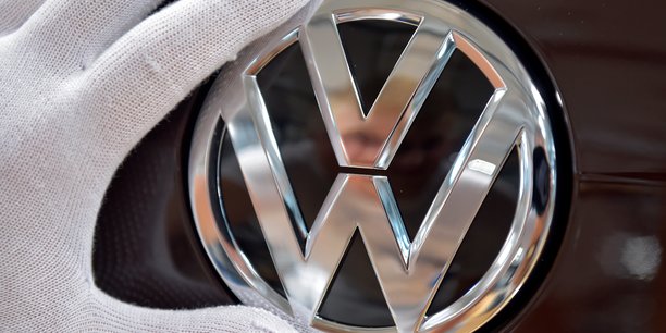 Volkswagen cesse presque toutes ses activites en iran[reuters.com]