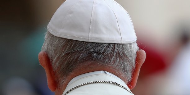 La pape accepte la demission de deux autres eveques chiliens[reuters.com]