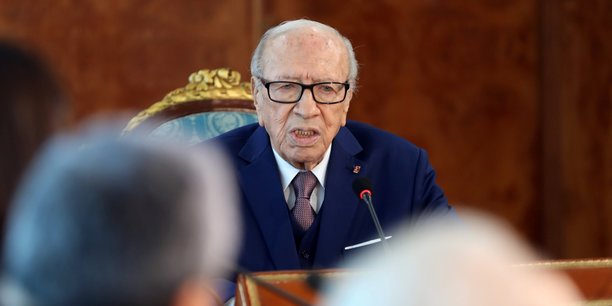 Le president tunisien confirme la rupture avec ennahda[reuters.com]