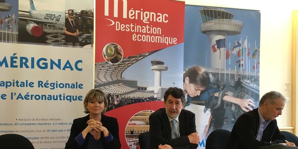 Alain Anziani, au centre, maire de Mérignac, entouré de Marie Récalde et Jean-Marc Guillembet, ses adjoints.