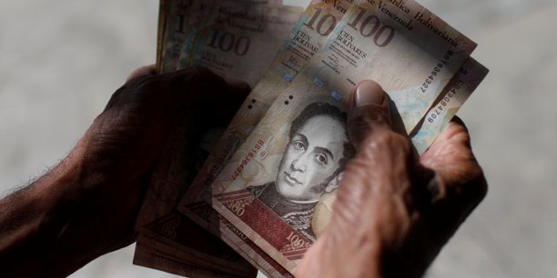 Au venezuela, l'inflation atteint 488.865% sur un an, selon un opposant[reuters.com]