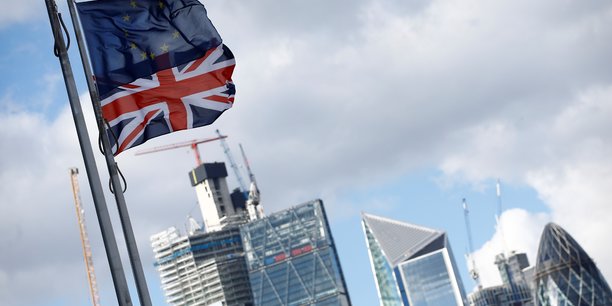 Un brexit dur causera d'enormes difficultes a des milliers d'entreprises, selon le bdi[reuters.com]