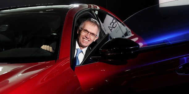 Carlos Tavares, président du directoire de PSA. Peugeot a légitimé son positionnement de généraliste premium en recréant un style.