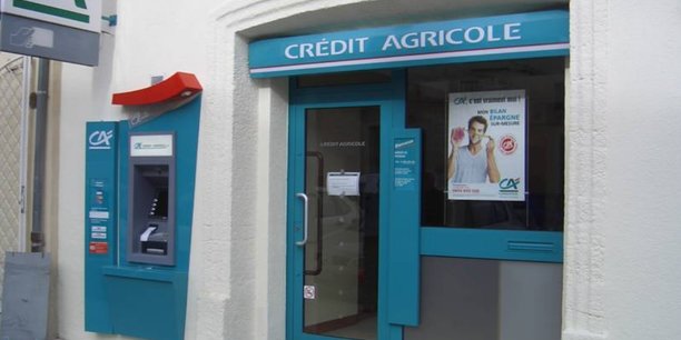 Crédit Agricole SA est la banque française cotée la plus exposée au marché français.