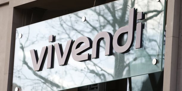 Vivendi n'exclut pas de demander une age de telecom italia[reuters.com]