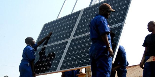L’incubateur solaire inaugural de Phanes Group est une initiative qui a pour but de sélectionner et de mettre en place des projets photovoltaïques situés en Afrique subsaharienne qui ne bénéficient pas encore du financement et du savoir-faire nécessaires.