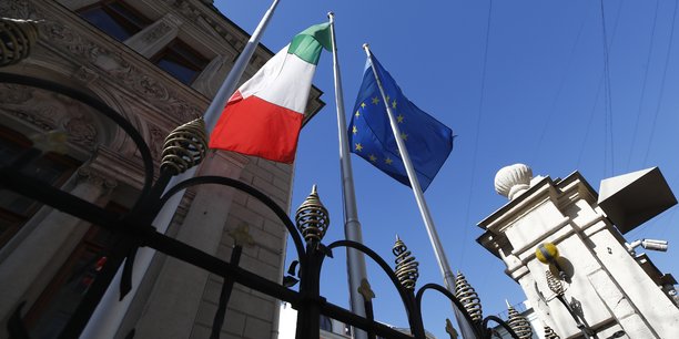 L'italie maintient ses previsions cles dans son nouveau budget 2019[reuters.com]