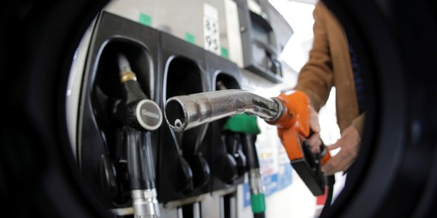 Les francais sceptiques sur l'impact des aides carburant[reuters.com]