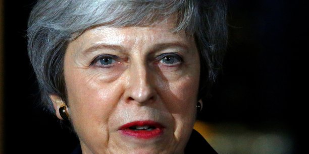 Brexit: may soutenue par son cabinet, barnier salue une etape decisive[reuters.com]