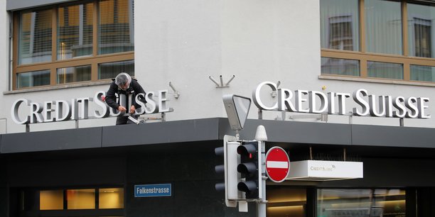 Credit suisse dement une nouvelle vague de suppressions de postes[reuters.com]