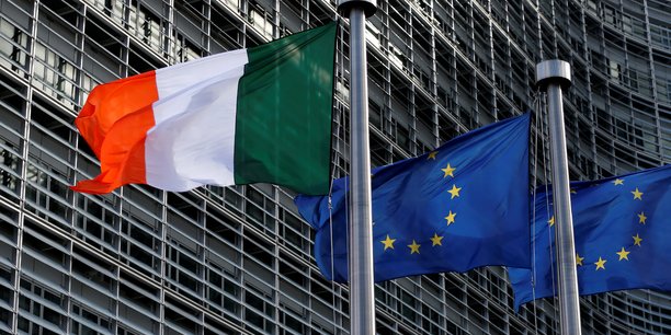 Le risque d'un brexit dur pese sur les obligations irlandaises[reuters.com]