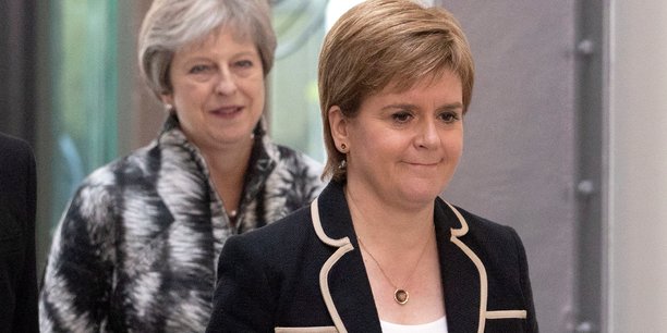 Theresa may tente de convaincre les ecossais sur le brexit[reuters.com]