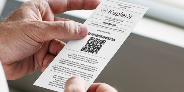 La société KeplerK a noué un accord commercial avec l'un des prestataires de logiciels de caisses des buralistes. Elle propose à la vente des « tickets recharge » d'une valeur de 50, 100 ou 250 euros, qui deviennent bitcoins en se connectant à son site.