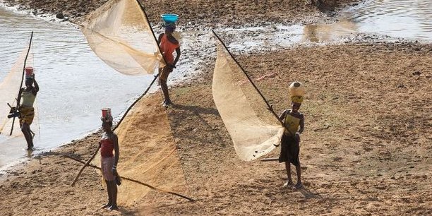 Le programme Kandadji est conçu autour du barrage de Kandadji, situé sur le fleuve Niger, à180 kilomètres de Niamey, la capitale, et à 60 kilomètres en amont de la frontière du Mali. Il s’agit, à cette étape, de poursuivre la réinstallation des populations qui seront affectées par la construction du barrage.