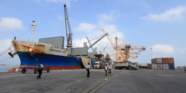 Yemen: les ultimes negociations consacrees au port d'hodeida[reuters.com]