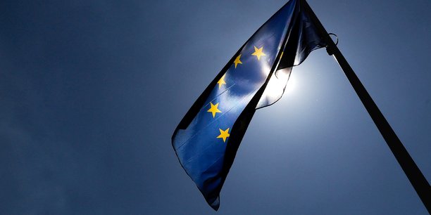 Un sommet pour renforcer la zone euro trouble par le brexit[reuters.com]