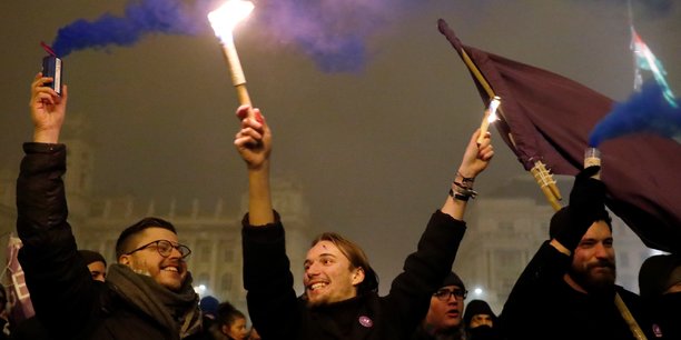Manifestation a budapest contre la reforme du code du travail[reuters.com]