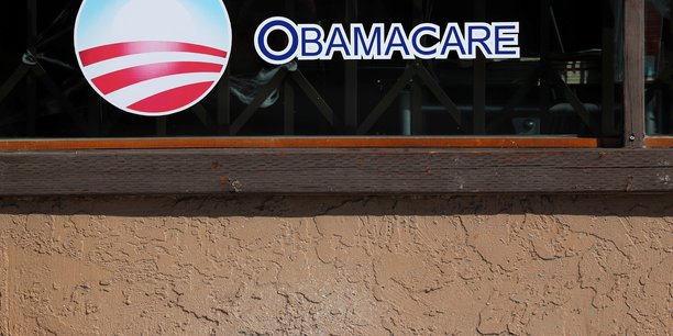 Obamacare: la loi continue a s'appliquer en attendant les recours[reuters.com]