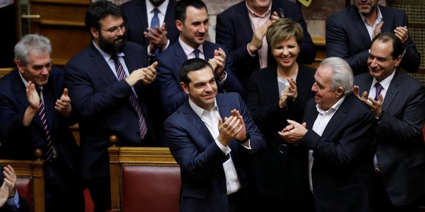 Alexis tsipras conforte a la tete du gouvernement grec[reuters.com]
