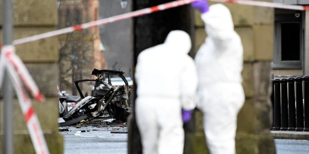 Irlande du nord: deux arrestations apres l'explosion d'une voiture[reuters.com]