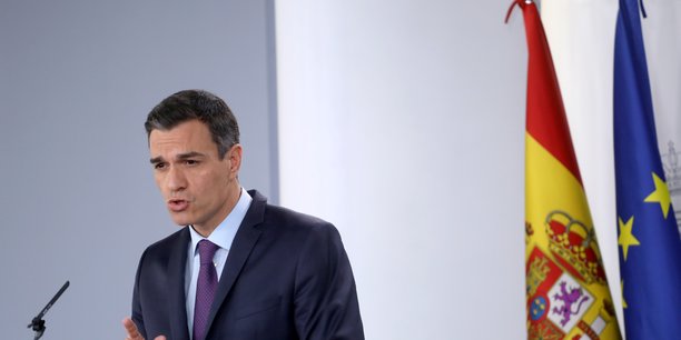 Espagne: premier gros revers au parlement pour le cabinet socialiste[reuters.com]