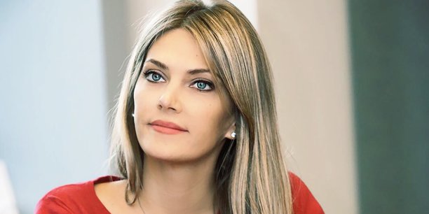 Éva Kaïlí, eurodéputée grecque, spécialiste des fintech.