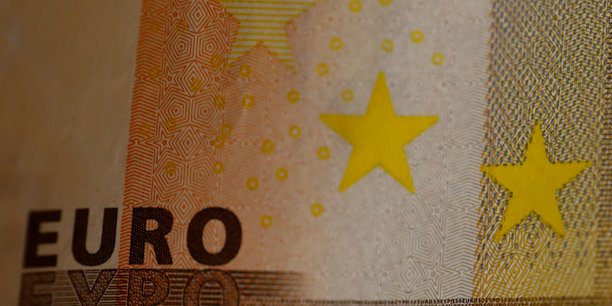 Zone euro: 1ere contraction dans l'industrie depuis mi-2013[reuters.com]
