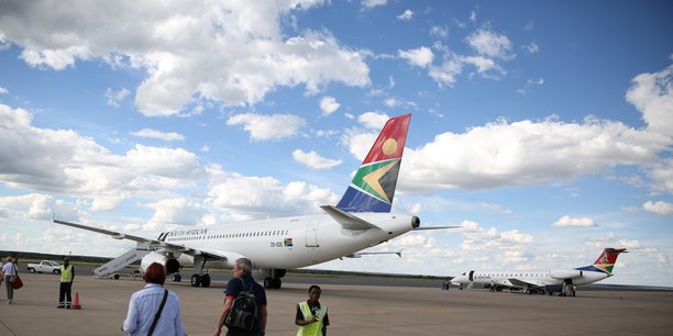 La Compagnie aérienne nationale sud-africaine va verser à sa rivale une somme de 1,1 milliard de rands soit environ 78 millions de dollars à titre de dédommagement.