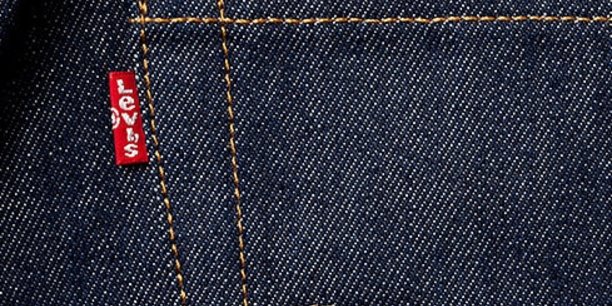 La fameuse étiquette rouge avec la marque Levi's a été introduite en 1936 pour différencier le pionnier du jeans de ses concurrents.